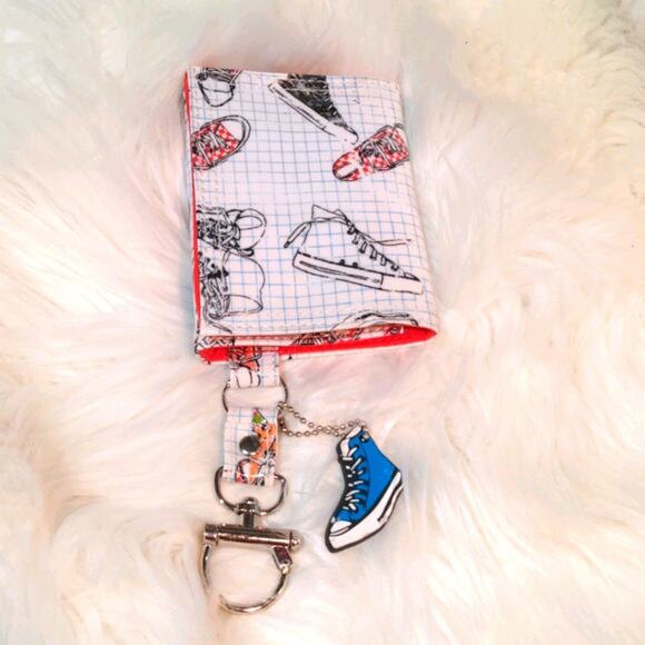 PAPERCHASE Retro Distressed Chucks Hi-Top Velcro Wallet - Picture 2 of 10